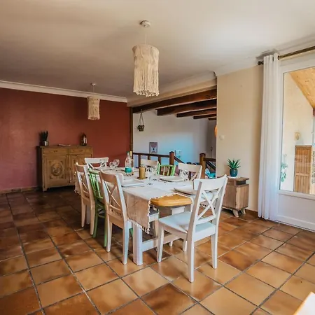Villa Belle Avec Superbe Vue, Piscine Et Jacuzzi *