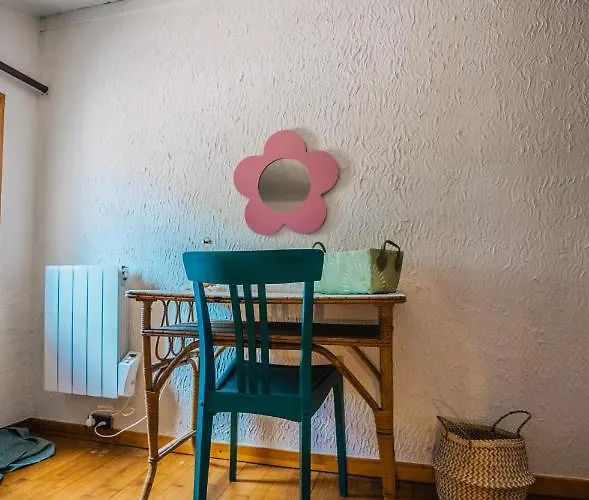 Belle Avec Superbe Vue, Piscine Et Jacuzzi Bagnols-sur-Cèze